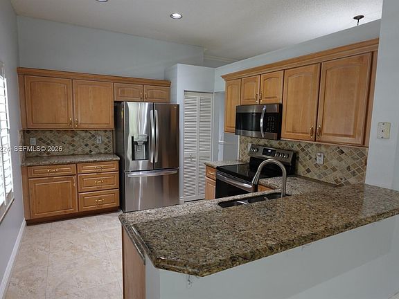 5th image of 4321 Willow Ridge Dr