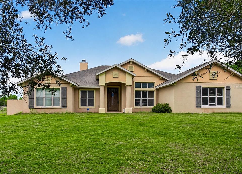 1st image of 1098 NW 165TH COURT ROAD