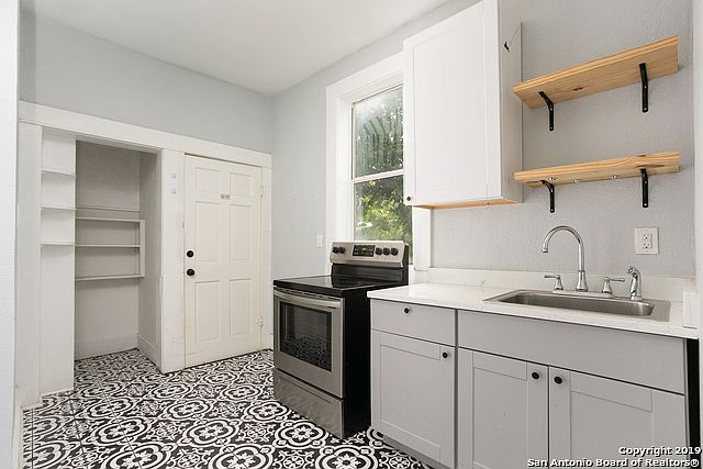 1st image of 116 Carolina St #101