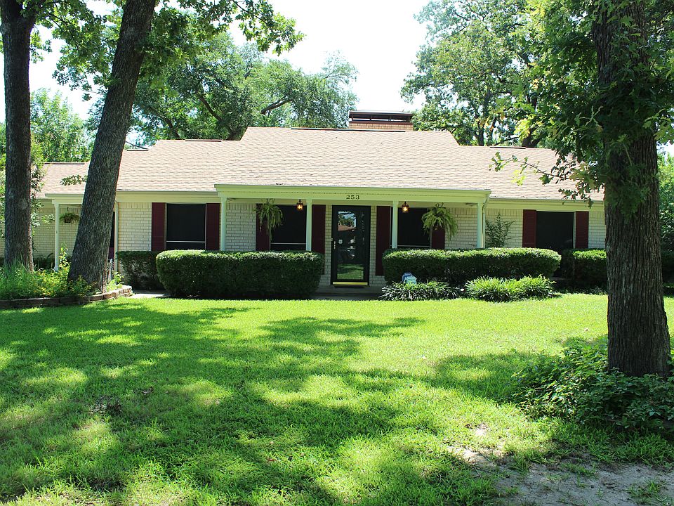 1st image of 253 Whispering Oaks