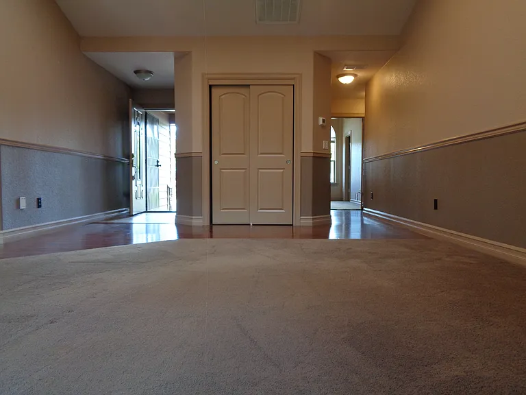 6439 Robin Hood St SE — Photo 15