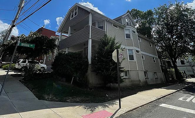1st image of 20 Fiedler Ave Floor 1