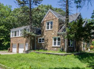 1040 Forest Hill St, Calumet City, IL 60409