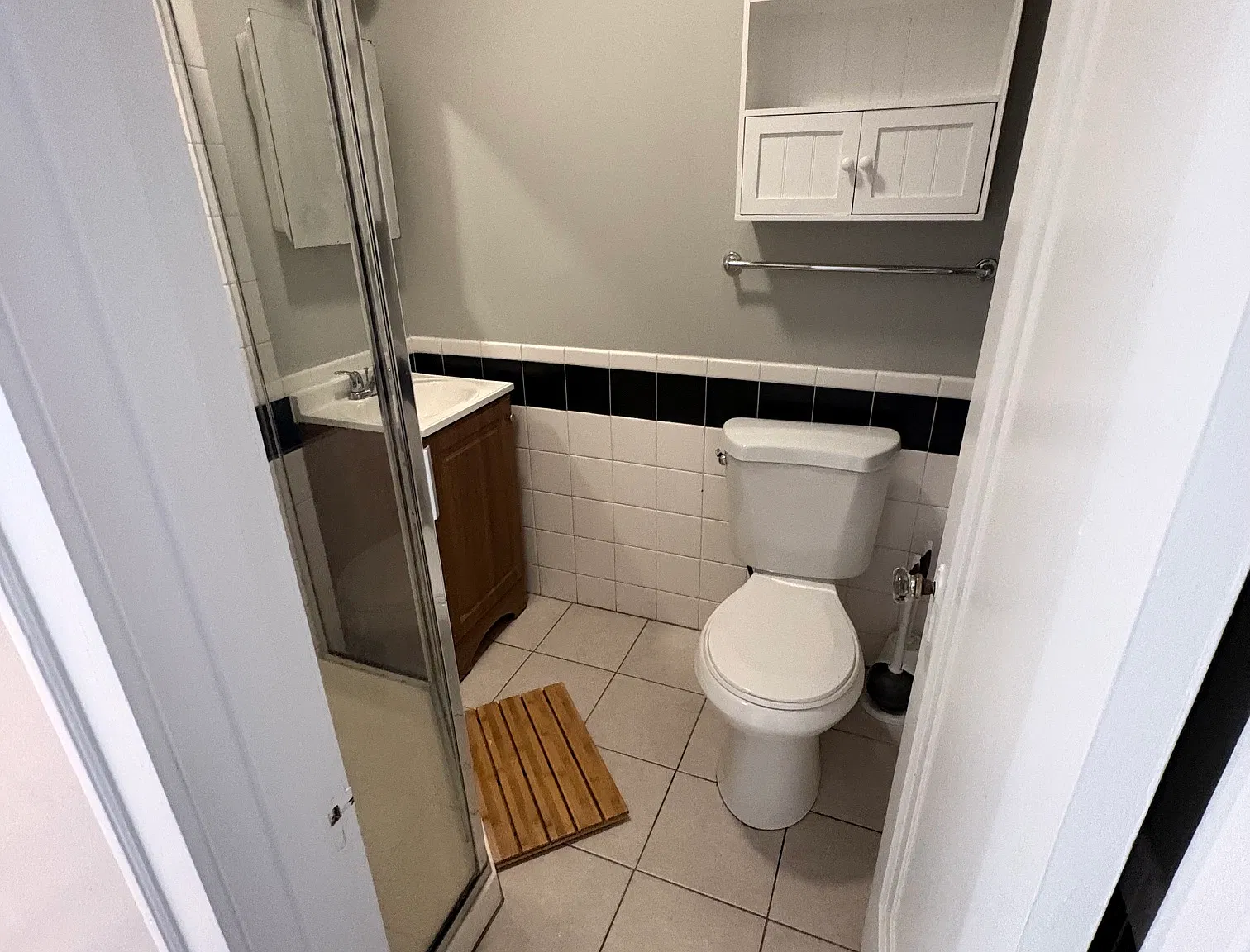 3 bed, 1400 sqft, $4,400 — Photo 2