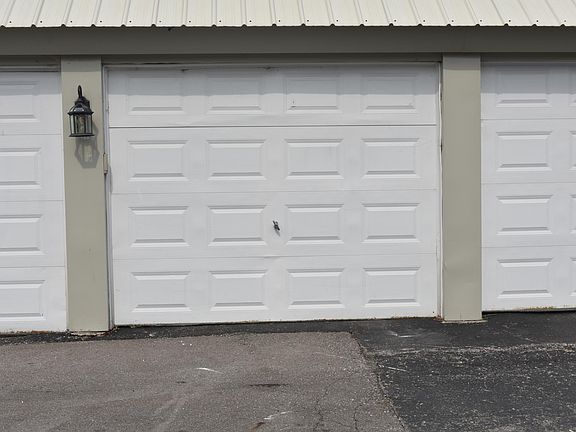 2nd image of 29373 Maurice Ct #12