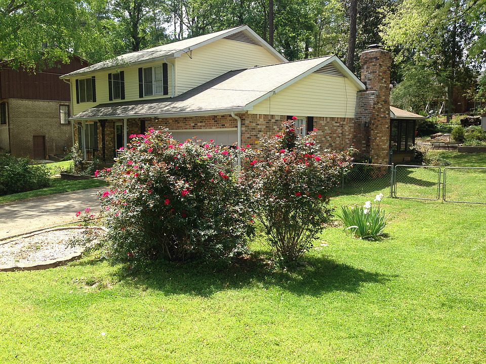 2nd image of 563 Tahoe Cir