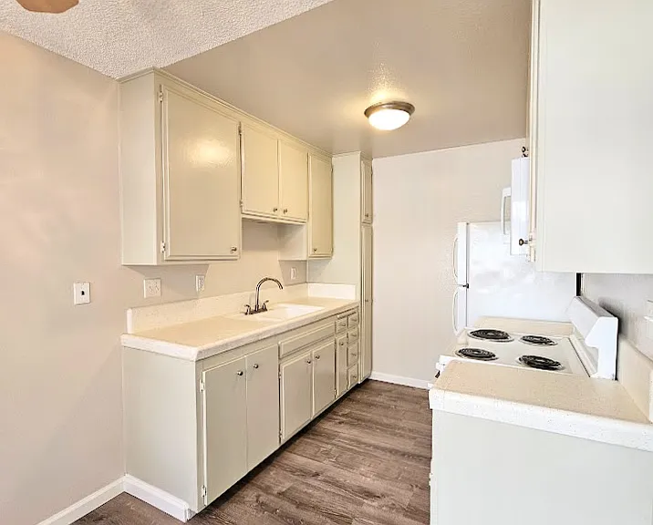 4525 Hamilton St #1 — Photo 3