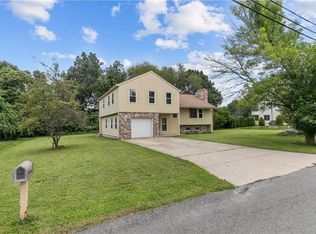 11 Michael Dr, Bristol, RI 02809