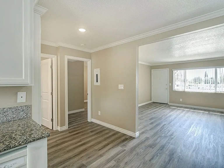 Walnut Grand — Photo 23