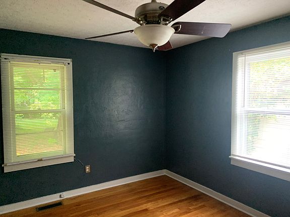 3rd image of 1640 Media Dr