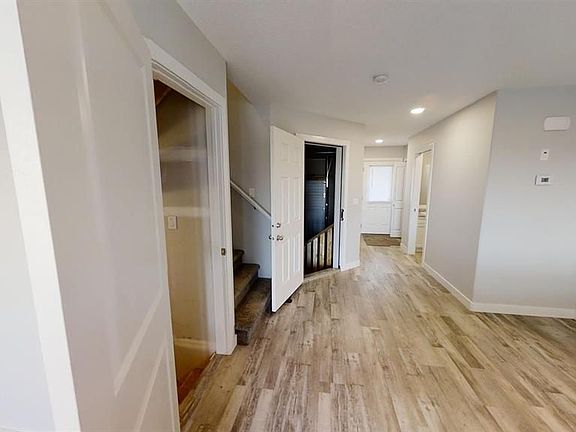 4th image of 9524 B 113th Ave #1