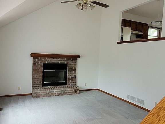 4th image of 6212 W 158th St