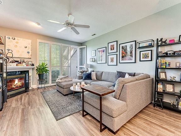 3rd image of 8808 NE 16th Way