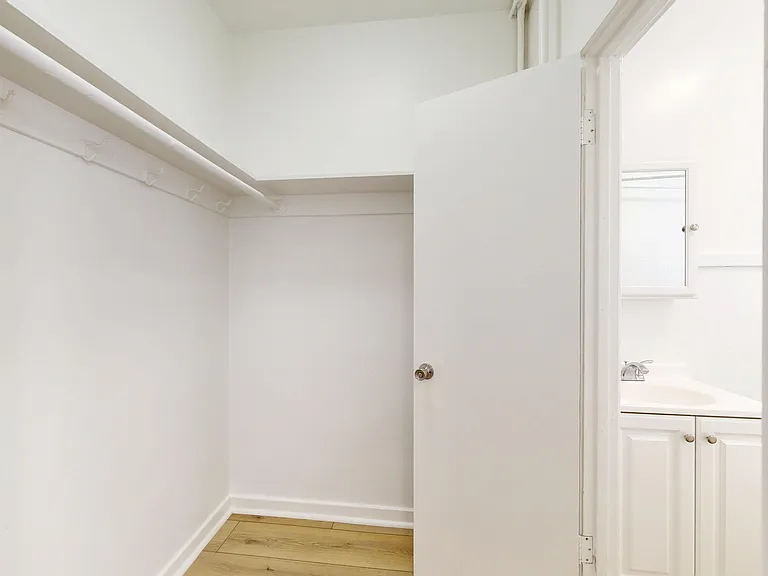 505 Taylor St #411 — Photo 7