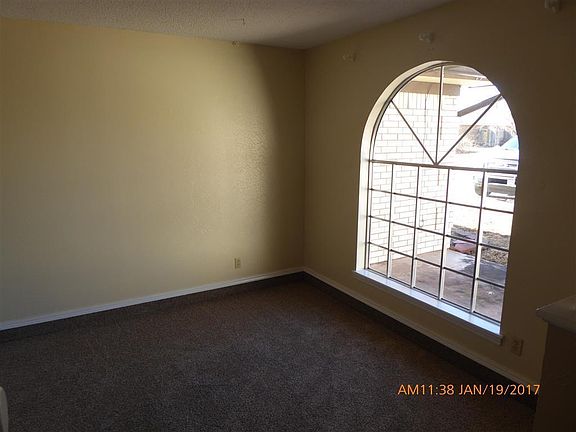 3rd image of 9 NW 69th St