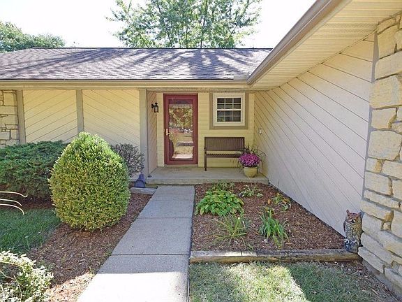 2nd image of 6603 Fernshire Ct