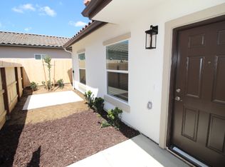 227 W Sierra Ave #C, Clovis, CA 93612