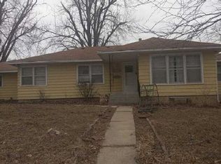 200 N Bunker Hill Dr, Junction City, KS 66441