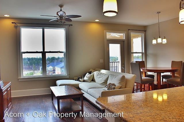 1st image of 700 Finsbury St APT 403