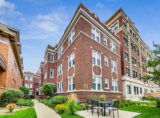 715 Washington Blvd APT 2D, Oak Park, IL 60302