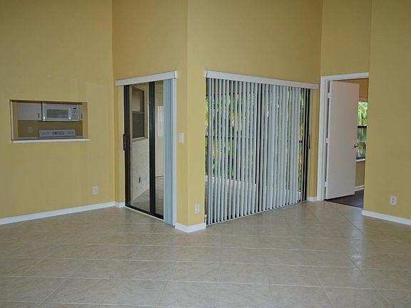 5th image of 5951 Parkwalk Dr #5951
