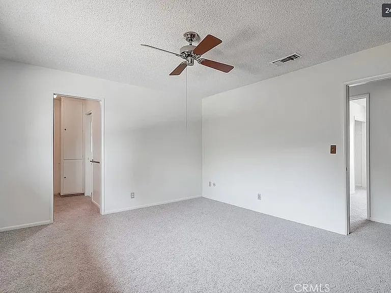 6310 Avenue De Palma — Photo 18