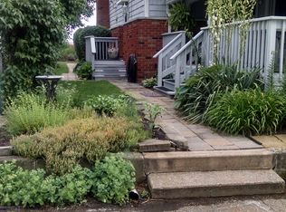 4595 Allen Cove Rd, Luna Pier, MI 48157