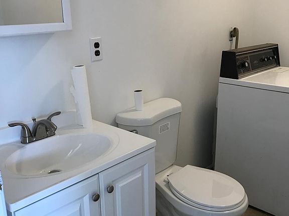 Powder / Laundry Room