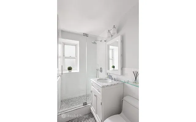 Sold by Douglas Elliman | media 8