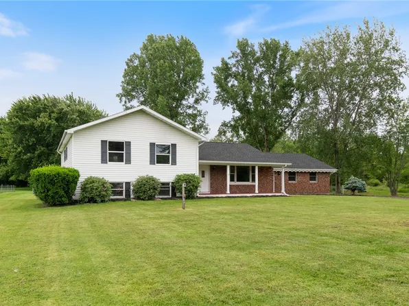 1516 Kenyon Rd, Ontario, NY 14519