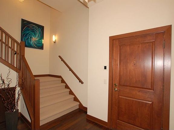 5th image of 123 W Washington Ave #1002-PENTHOUSE