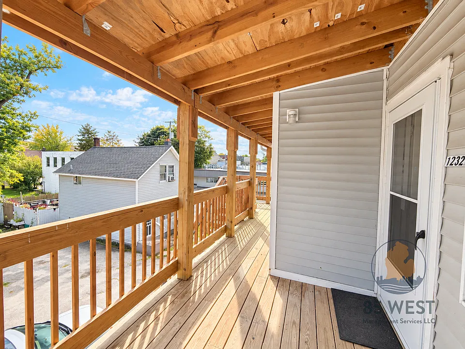 1232 Alpine Ave NW #2