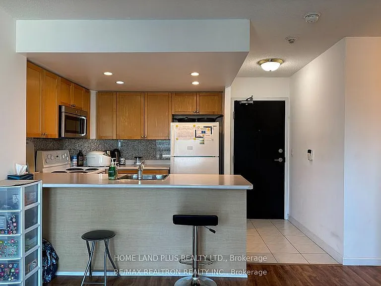 8 Park Rd #3011 — Photo 11