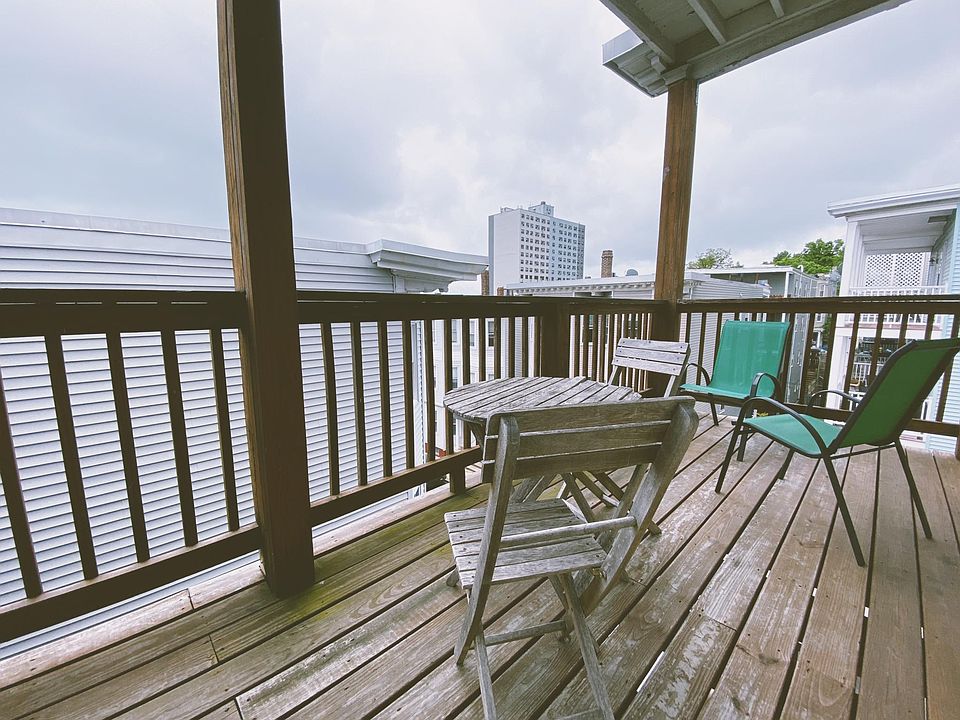 Private deck