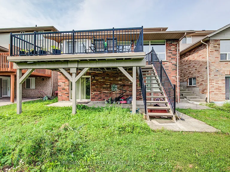 16 Paulstown Cres — Photo 43