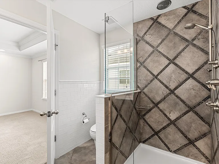 2046 Prospect Ave #1 — Photo 29