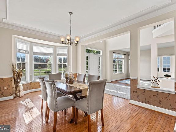 4th image of 1206 Fescue Cir