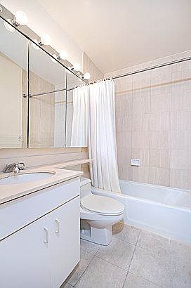 5th image of 215 W 95th St APT 4E