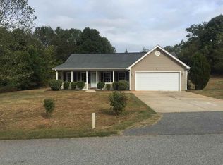 101 S M Lyerly Rd, Belton, SC 29627