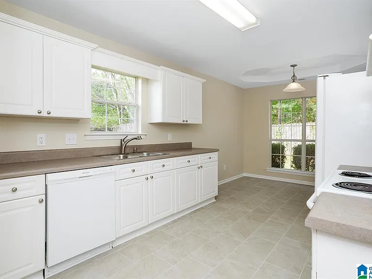 512 Camden Cove Cir — Photo 4