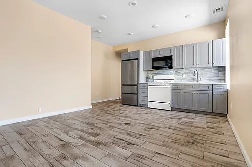 181 Bergen Tpke Photo 1