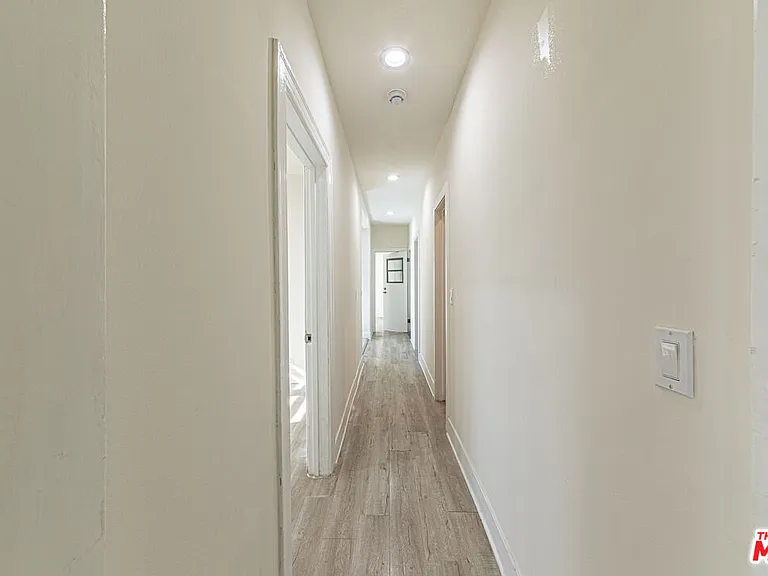 801 N Alexandria Ave — Photo 12