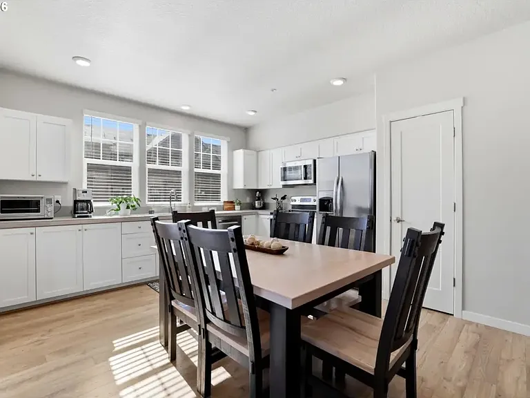 17149 SW Snowdale St #103 — Photo 3