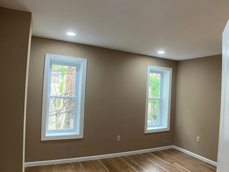 5166 Funston St — Photo 39