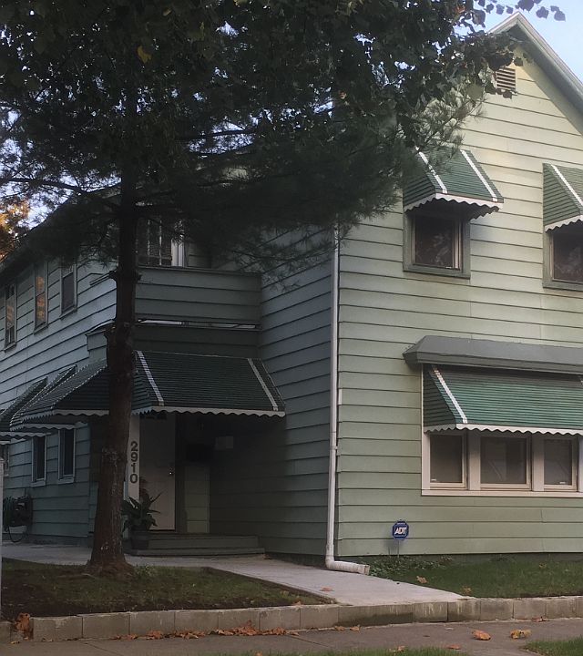 2nd image of 3725 Spinnaker Dr