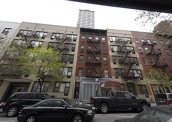 334 East 73rd Street in Lenox Hill