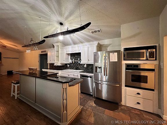 5th image of 11782 Oak Ridge Dr