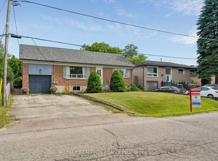 23 George St, Richmond Hill, ON L4E2V8