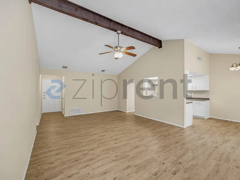 8318 Tuxford — Photo 8