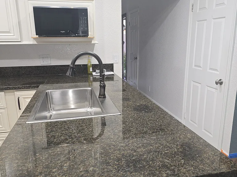 1407 San Bernardino Ave — Photo 3